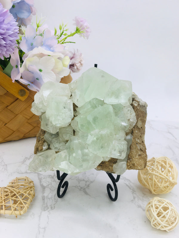 Nature Stone Green fluorite From Xianghualing specimen